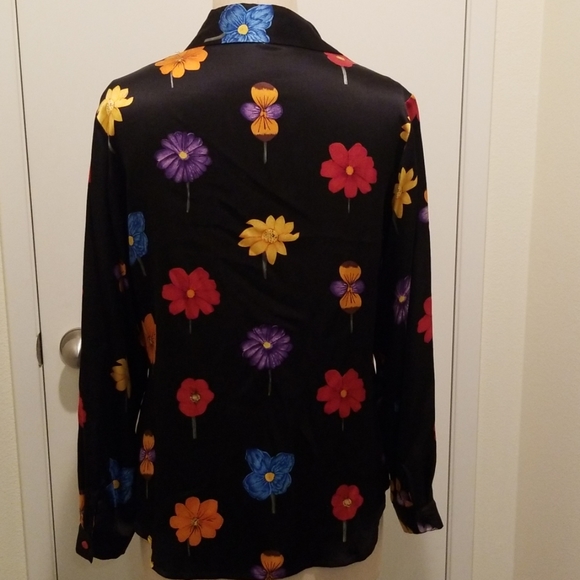 Retro inspired top - Picture 2 of 3